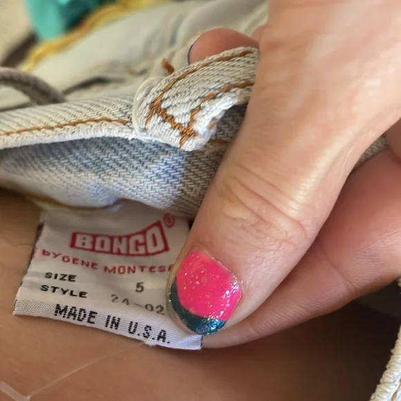 SOLD Vintage BONGO Distressed Light Wash Denim High-Waist Shorts - Picture 12 of 13